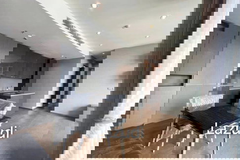 97.0 ตร.ม. 3 ห้องนอน 3 ห้องน้ำ คอนโดสำหรับ ขายใน สีลม