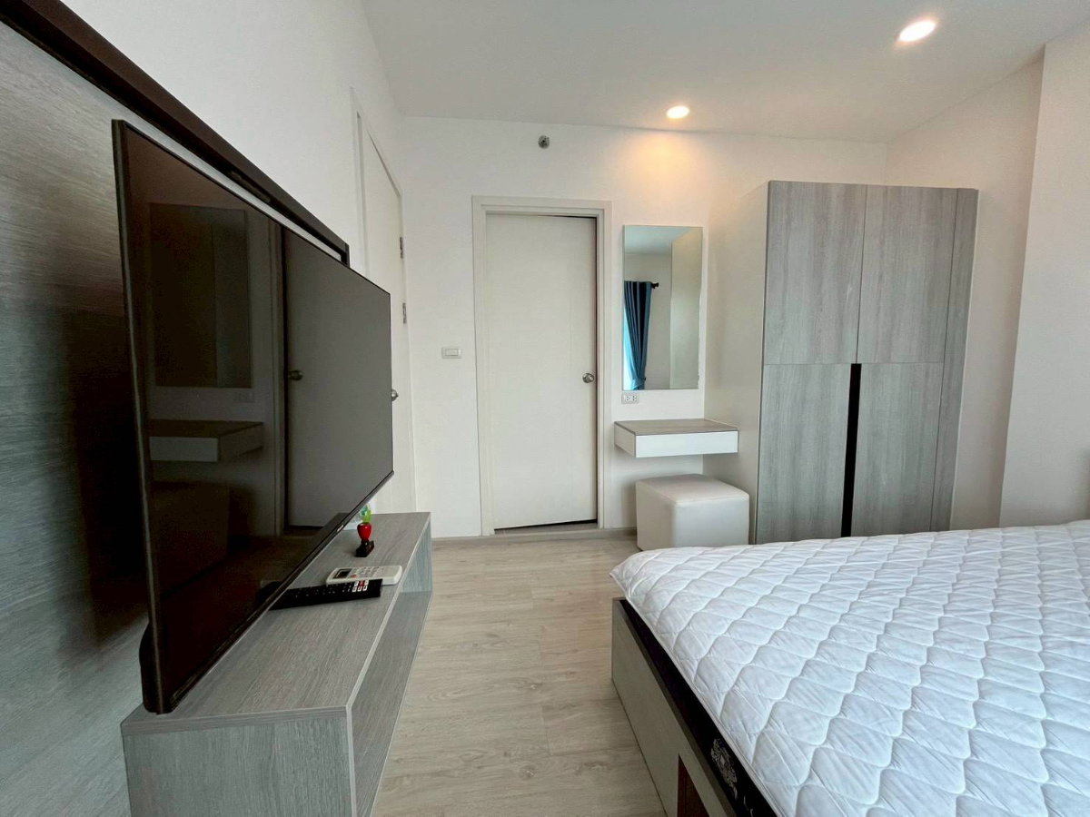 รูป ให้เช่า Escent ville condo เอสเซ็นท์ วิลล์ ติดเซ็นทรัลเฟส วิวสระว่ายน้ำ และสวน - รูปที่ 7/23