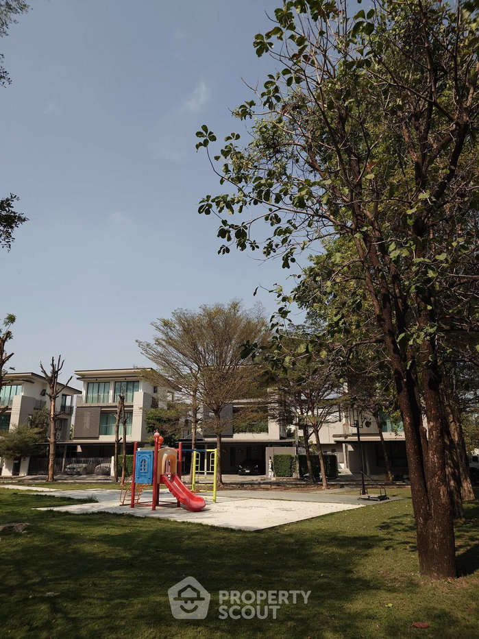 รูป บ้าน 3-ห้องนอน ที่ เอคิว อาร์เบอร์ สวนหลวง ร.9-พัฒนาการ ใน ดอกไม้ (ID 2628800) - รูปที่ 30/33