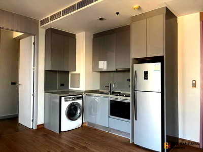 Condos for sale : Condo for Sale at M Phayathai – Fully Furnished, Beautiful Unit, City Center, near BTS Victory Monument