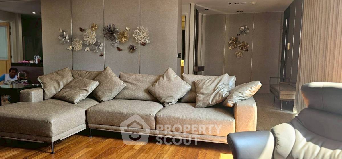 รูป คอนโด 3-ห้องนอน ที่ โดมัส คอนโดมิเนียม ใกล้ BTS อโศก (ID 2617312) - รูปที่ 2/19