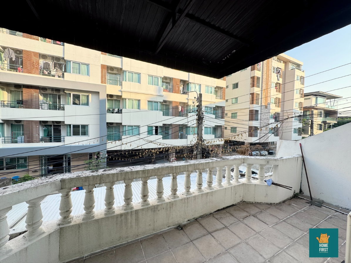 รูป ให้เช่า Townhouse ติด Makro สาทร 32ตร.วา 4ชั้น 5 ห้องนอน 4ห้องน้ำ 50,000 บาท - รูปที่ 19/25