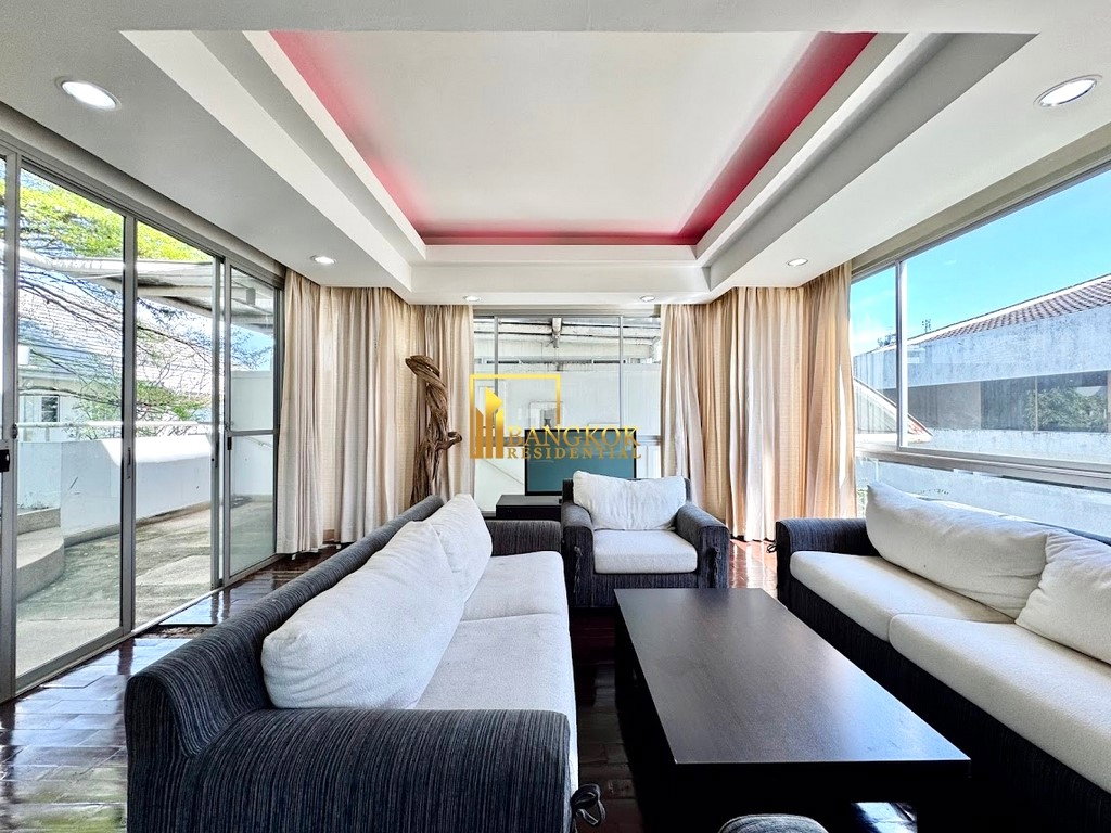 รูป Baan Sun Wichai | Spacious 4 Bed Pool Villa in Rama 9 Area - BR28064SH - รูปที่ 4/38