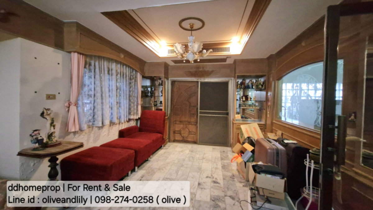 รูป ปล่อยเช่า 35,000 /เดือน บ้านเดี่ยวให้เช่า 4 ห้องนอน 3 ห้องน้ำ 2 ห้องนั่งเล่น บ้านหลังใหญ่ใกล้ทะเลบางแสน - รูปที่ 9/26