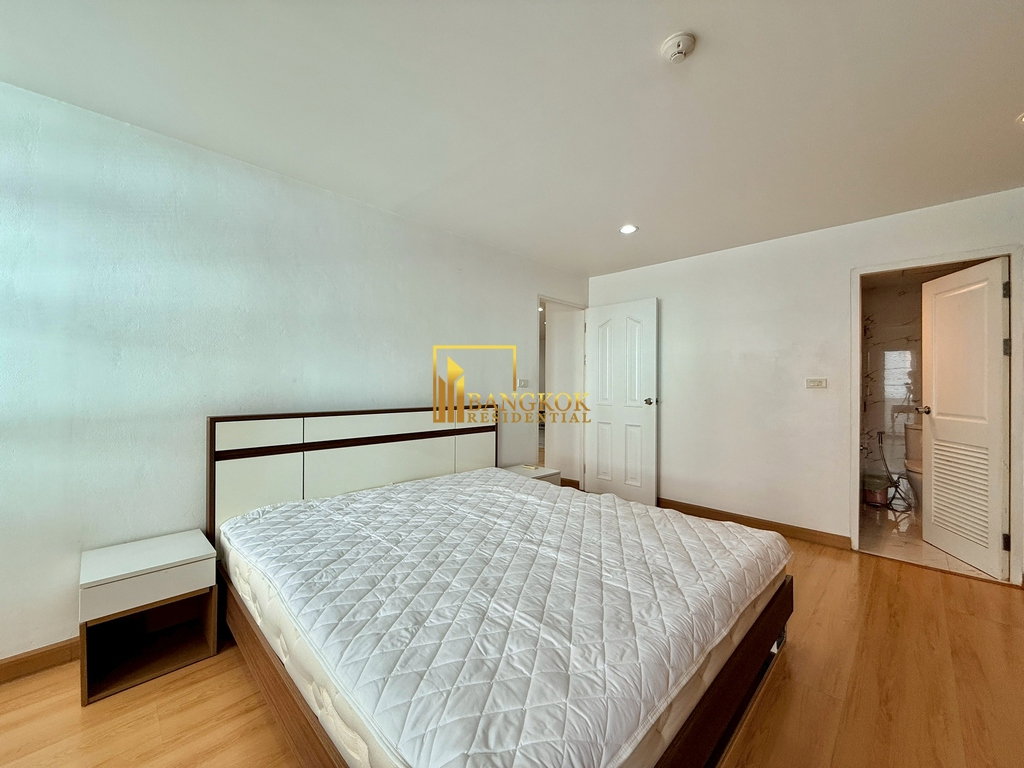 picture Silom Terrace | Spacious 2 Bedroom Property For Rent in Silom - BR5987CD - 12/31