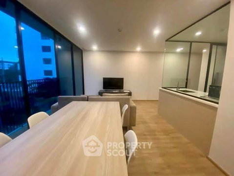 คอนโด 2-ห้องนอน ที่ เซอริโอ้ สุขุมวิท 50 ใกล้ BTS อ่อนนุช (ID 2798170)