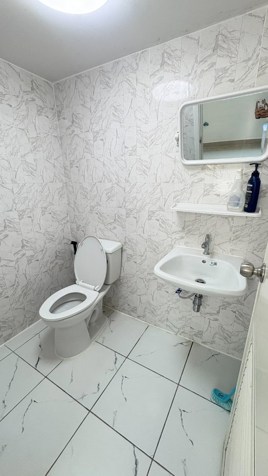 รูป ขายบ้านทาวน์โฮม เดอะคอนเนค เกษตร-นวมินทร์ (ซอยประเสริฐมนูกิจ 48) ราคา 2.6 ล้านบาท | พื้นที่ 18.2 ตร.ว. | 2 ชั้น วิวหมู่บ้าน - รูปที่ 12/17