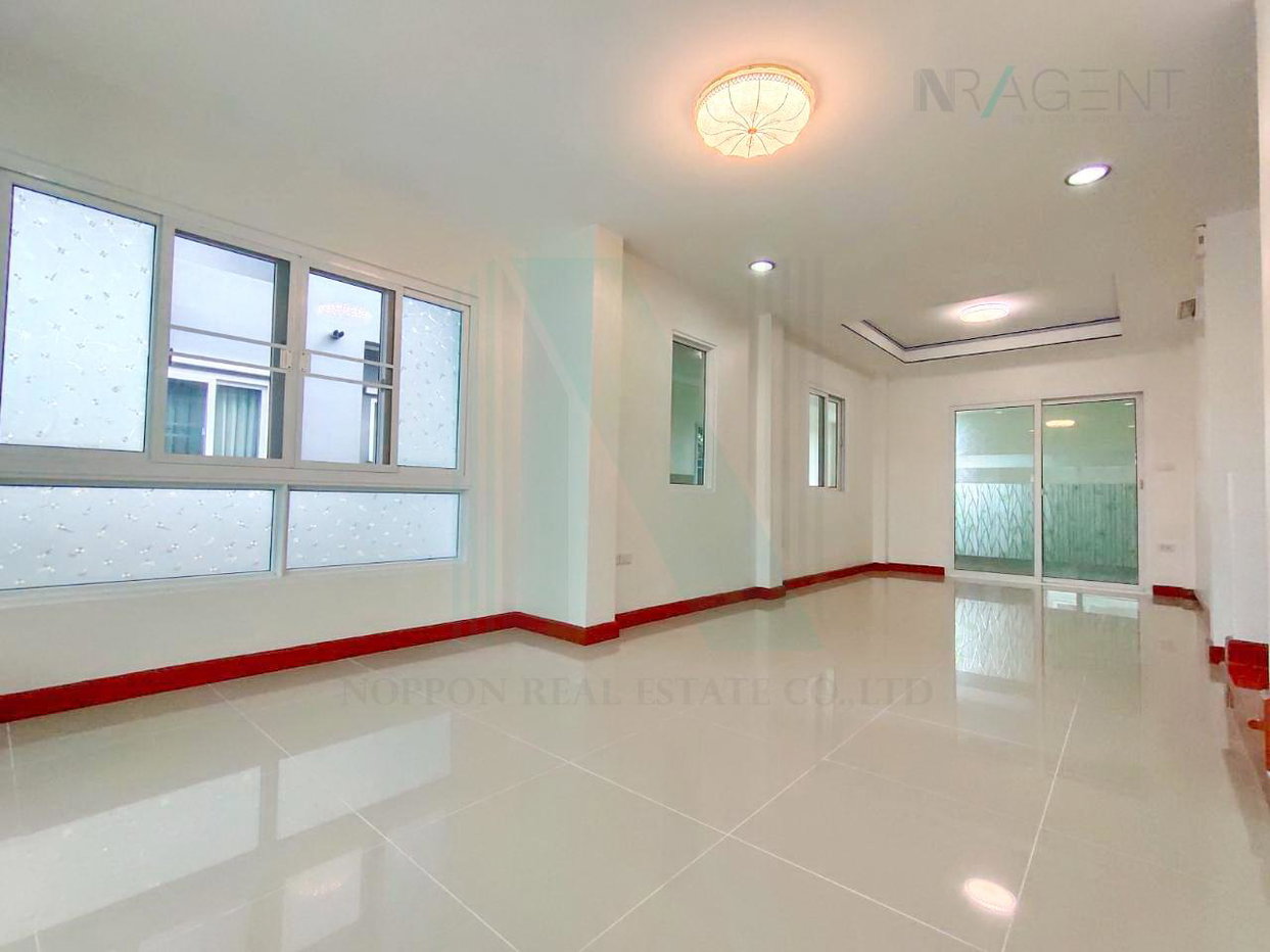 picture 📌 For Sell House BAAN LAPAWAN 21 2-story 6 bedroom 3 bathroom - 4/8