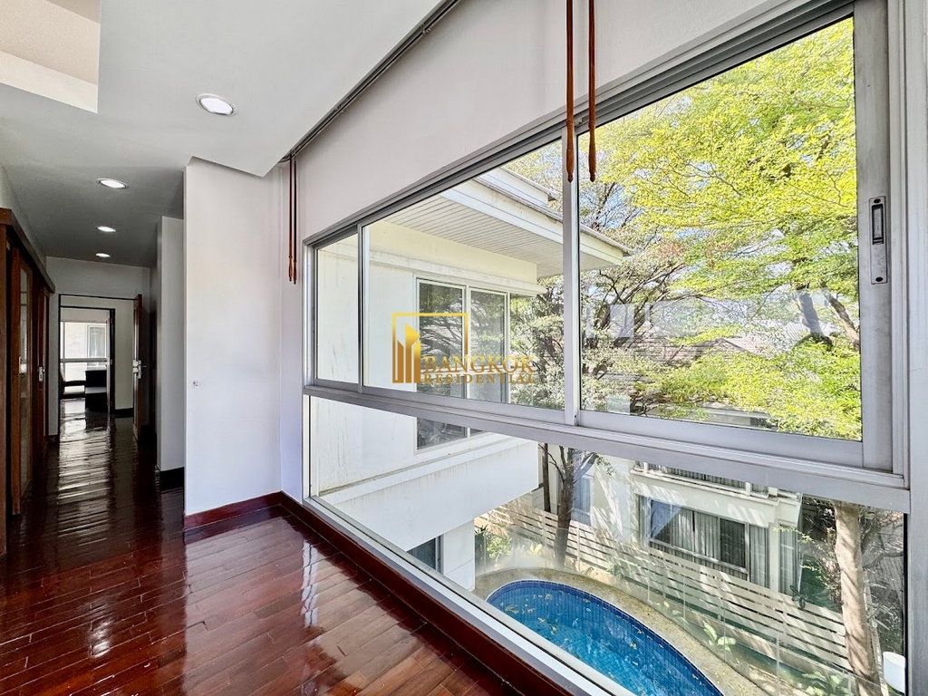 รูป Baan Sun Wichai | Spacious 4 Bed Pool Villa in Rama 9 Area - BR28064SH - รูปที่ 19/38