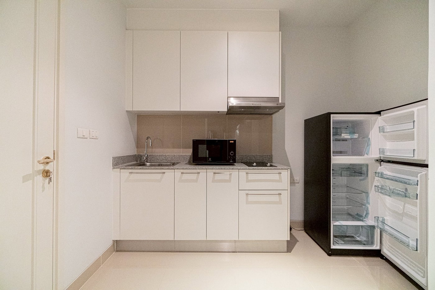 รูป 🦮🐾Pet-Friendly Luxury Condo for Rent Phrom Phong | Rare Unit Dog Allowed | Near BTS Phrom Phong | 140,000 THB/Month | คอนโดหรูเลี้ยงสุนัขได้ พร้อมพงษ์ หายาก ใกล้ BTS พร้อมพงษ์ 140,000 บาท/เดือน – LTHC14939 - รูปที่ 3/5