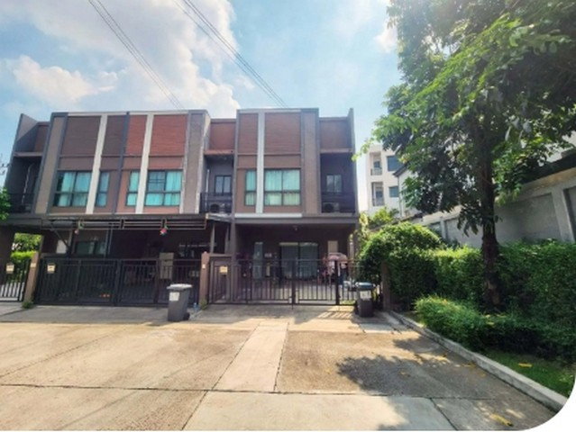 รูป BB13693 ขายทาวน์เฮ้าส์ หมู่บ้านเวิร์ฟ เพชรเกษม81 แขวงหนองค้างพลู เขตหนองแขม จังหวัดกรุงเทพมหานคร - รูปที่ 2/8