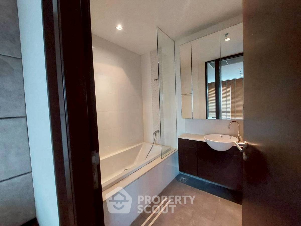 รูป คอนโด 2-ห้องนอน ที่ เดอะล็อฟท์ เย็นอากาศ คอนโดมิเนียม ใน ช่องนนทรี (ID 2798057) - รูปที่ 9/17
