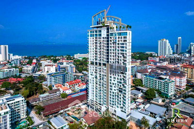 Condos for sale Thai Watsadu South Pattaya : 1-BR Condo at The Riviera Malibu close to Phratamnak (ID 2777341)