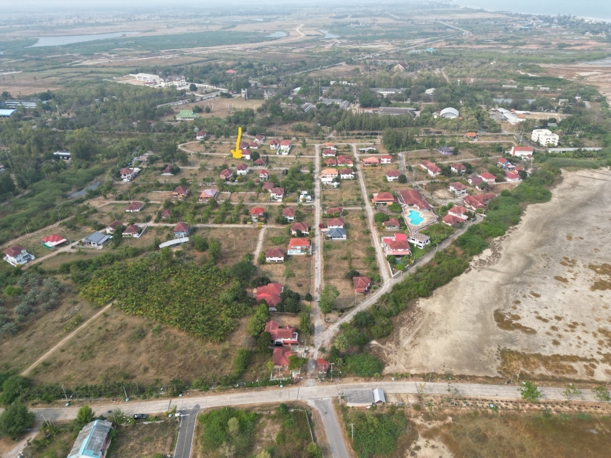 รูป ขายที่ดิน หมู่บ้านชะอำโกลเด้นท์บีช ขนาด 33 ตรว. ขายถูกที่สุดในโครงการ - รูปที่ 2/16