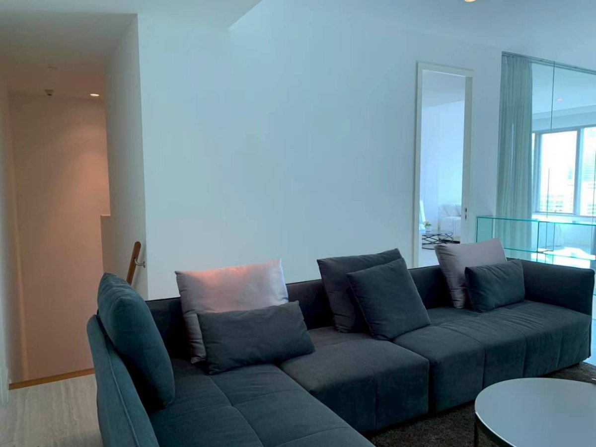 picture 185 Rajadamri 2 Bedroom For Rent - 23/39
