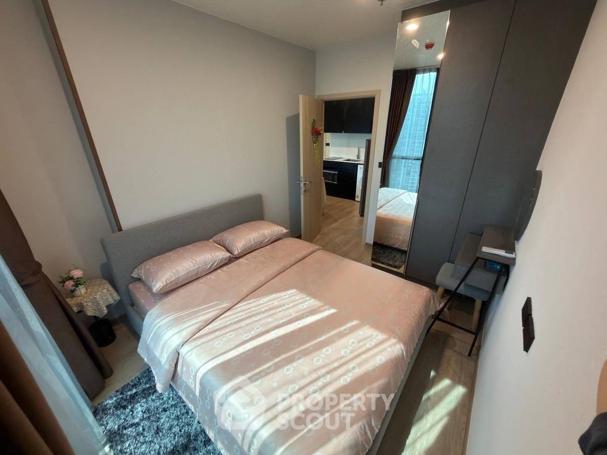 picture 3-BR Condo at Nue District R9 near MRT Phra Ram 9 (ID 2798071) - 5/15