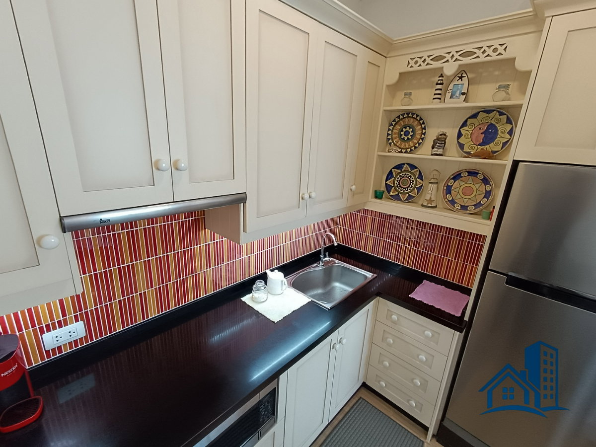 picture Corner unit, high floor, river view, completely renovated, very beautiful - 8/27