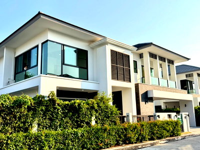 ขายบ้านเดี่ยว :  บ้านเดี่ยวหรู ทำเล Prime ใกล้ Central Chonburi เพียง 900 เมตร  ที่ดิน 125 ตร.วา  ✨ 4 ห้องนอน 3 ห้องน้ำ (ขยายใหญ่พิเศษ)