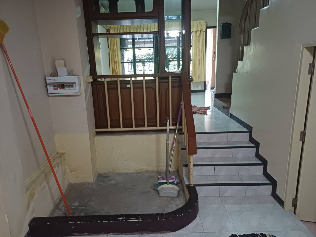 รูป ให้เช่าทาวน์เฮ้าส์ 3 ชั้น ม.มั่งมีซิตี้ - รูปที่ 8/23