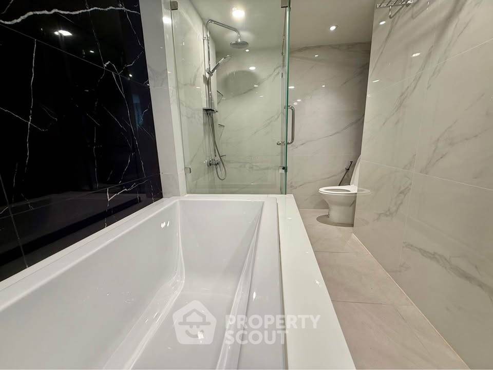 รูป คอนโด 4-ห้องนอน ที่ เพรสซิเดนท์ ปาร์ค คอนโดมิเนี่ยม ใกล้ MRT ศูนย์การประชุมแห่งชาติสิริกิติ์ (ID 2798259) - รูปที่ 14/15