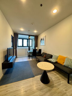 รูปภาพ 🌆 For Rent: XT HUAIKHWANG | Only 75 m. from MRT Huai Khwang | Fully Furnished & Ready to Move In @90condo 🌃