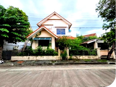 Houses for sale Suwannaphum International Airport : FOR SALE  HOUSE PROPERTY  4490000 BAHT.