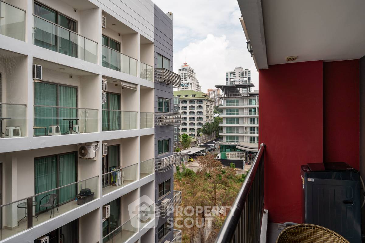 picture 1-BR Condo at New Nordic Marcus 3 close to Phratamnak (ID 2769357) - 8/8