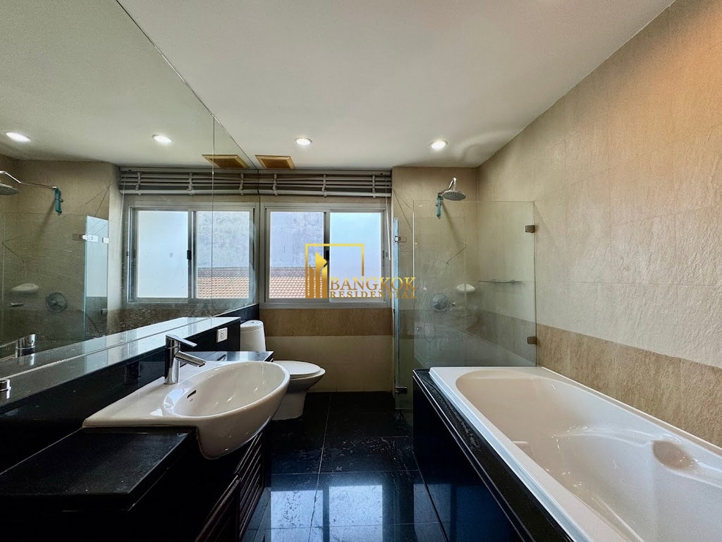 รูป Baan Sun Wichai | Spacious 4 Bed Pool Villa in Rama 9 Area - BR28064SH - รูปที่ 22/38