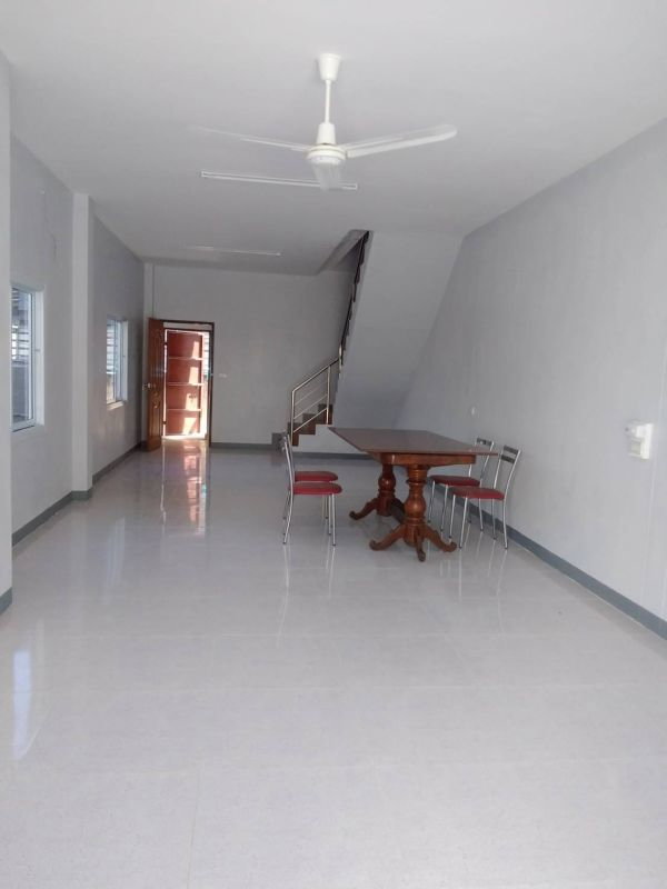 รูป โฮมออฟฟิศ กลางเมืองหนองคาย ให้เช่า เหมาะกับอยู่อาศัย ทำออฟฟิศ ติดต่อค้าขาย - รูปที่ 3/8