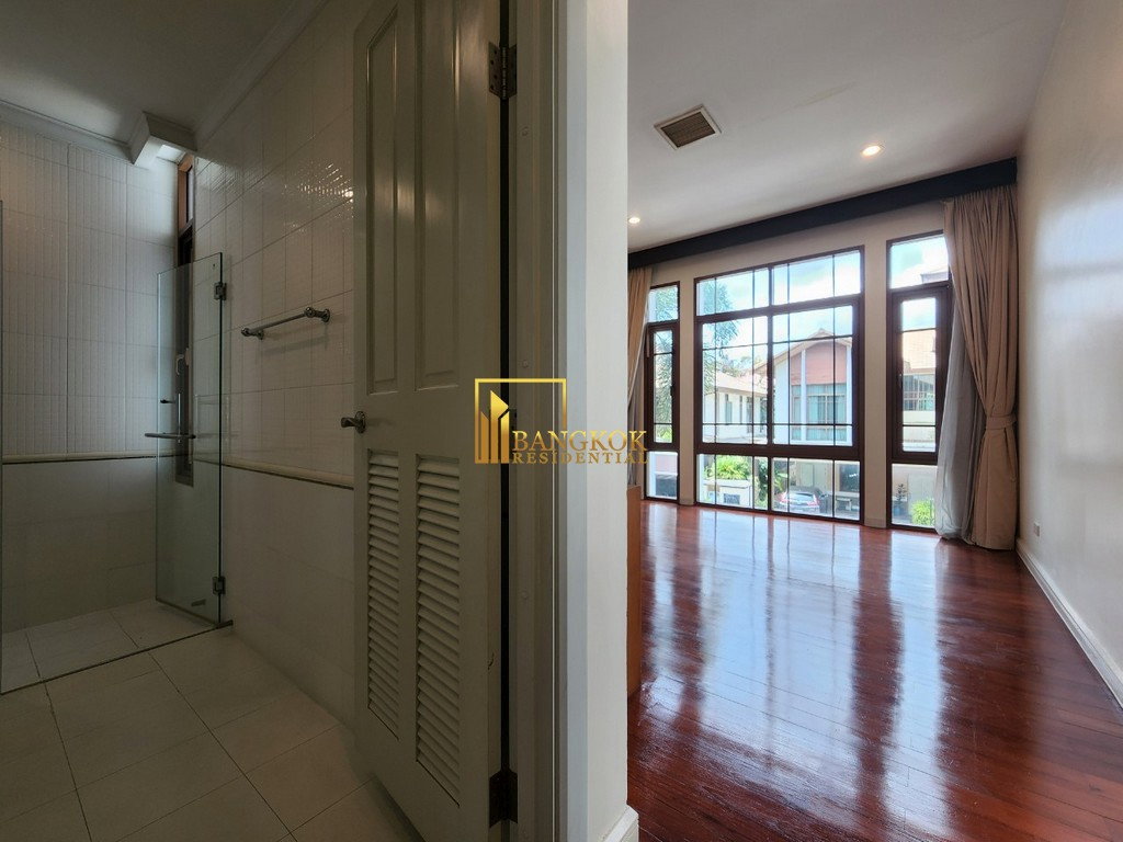 รูป Baan Sansiri 67 | Impressive 4 Bedroom Luxury House For Rent - BR8408SH - รูปที่ 28/48