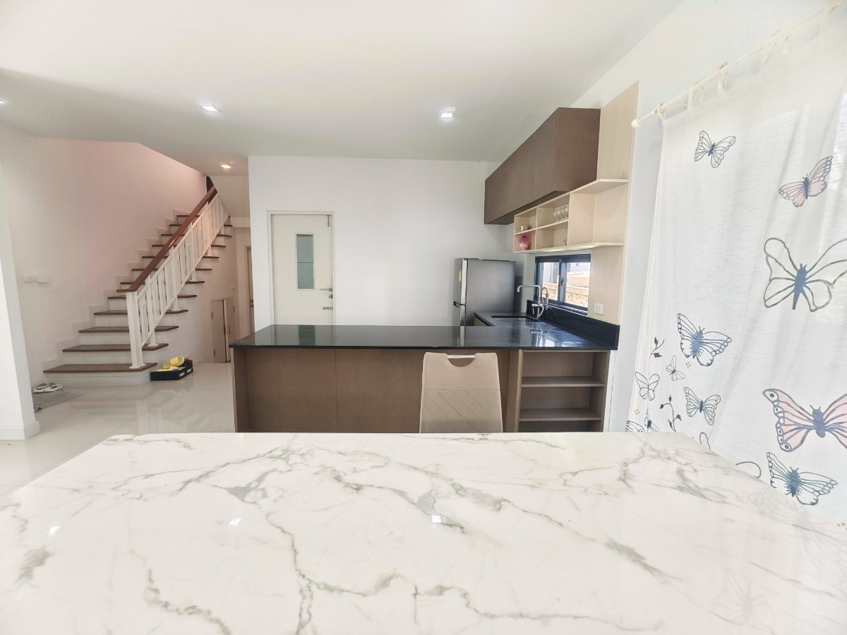 รูป ขาย บ้านเดี่ยว แปลงมุมติดสวน ถูกที่สุดใน type เดียวกัน มีห้องนอนชั้นล่าง ตกแต่งสวยพร้อมอยู่ หมู่บ้านบุราสิริ วงแหวน-อ่อนนุช 4ห้องนอน 4ห้องน้ำ - รูปที่ 11/30