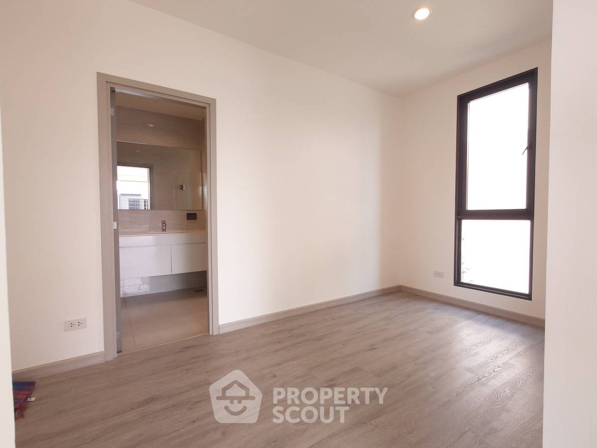 รูป บ้าน 3-ห้องนอน ที่ เอคิว อาร์เบอร์ สวนหลวง ร.9-พัฒนาการ ใน ดอกไม้ (ID 2628800) - รูปที่ 15/33