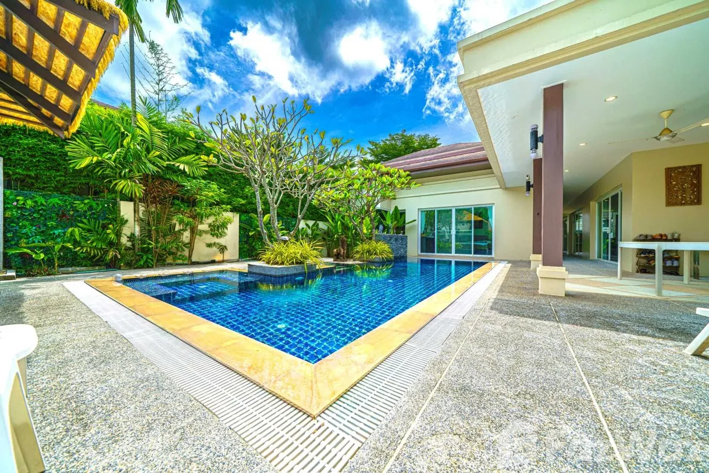 picture 4 Bedroom Villa for sale in Rawai, Phuket 6175643 - 4/43