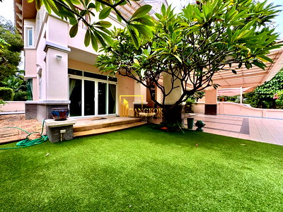 Houses for sale Bangkok : Baan Pattanakarn | Spacious 4 Bedroom Luxury House For Sale - BR28159SH