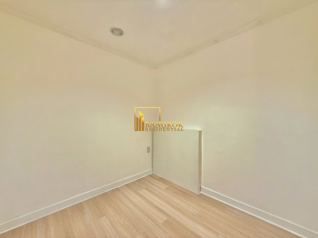 รูป Acadamia Grand Tower | Renovated 2 Bed Condo For Rent in Phrom Phong - BR14539CD - รูปที่ 12/31