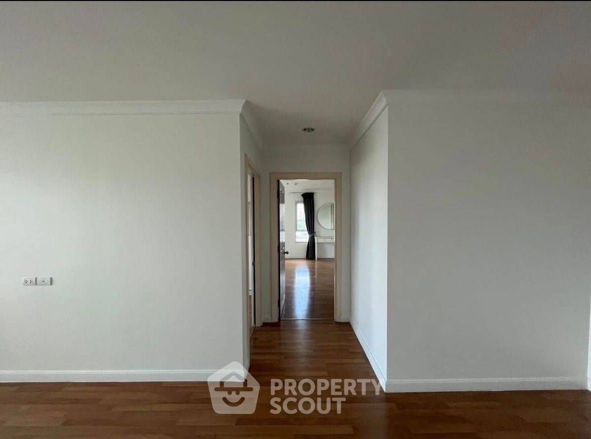 รูป คอนโด 2-ห้องนอน ที่ คอนโด ลุมพินี เพลส พระราม 9 – รัชดา ใกล้ MRT พระราม 9 (ID 2798030) - รูปที่ 2/15