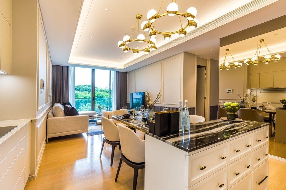 รูป Luxury Condo for Rent Ratchadamri | City Lifestyle Luxury | Near BTS Ratchadamri | 180,000 THB/Month | คอนโดหรูให้เช่า ราชดำริ ไลฟ์สไตล์เมือง หรูหรา ใกล้ BTS ราชดำริ 180,000 บาท/เดือน⸻LTH9142 - รูปที่ 2/9