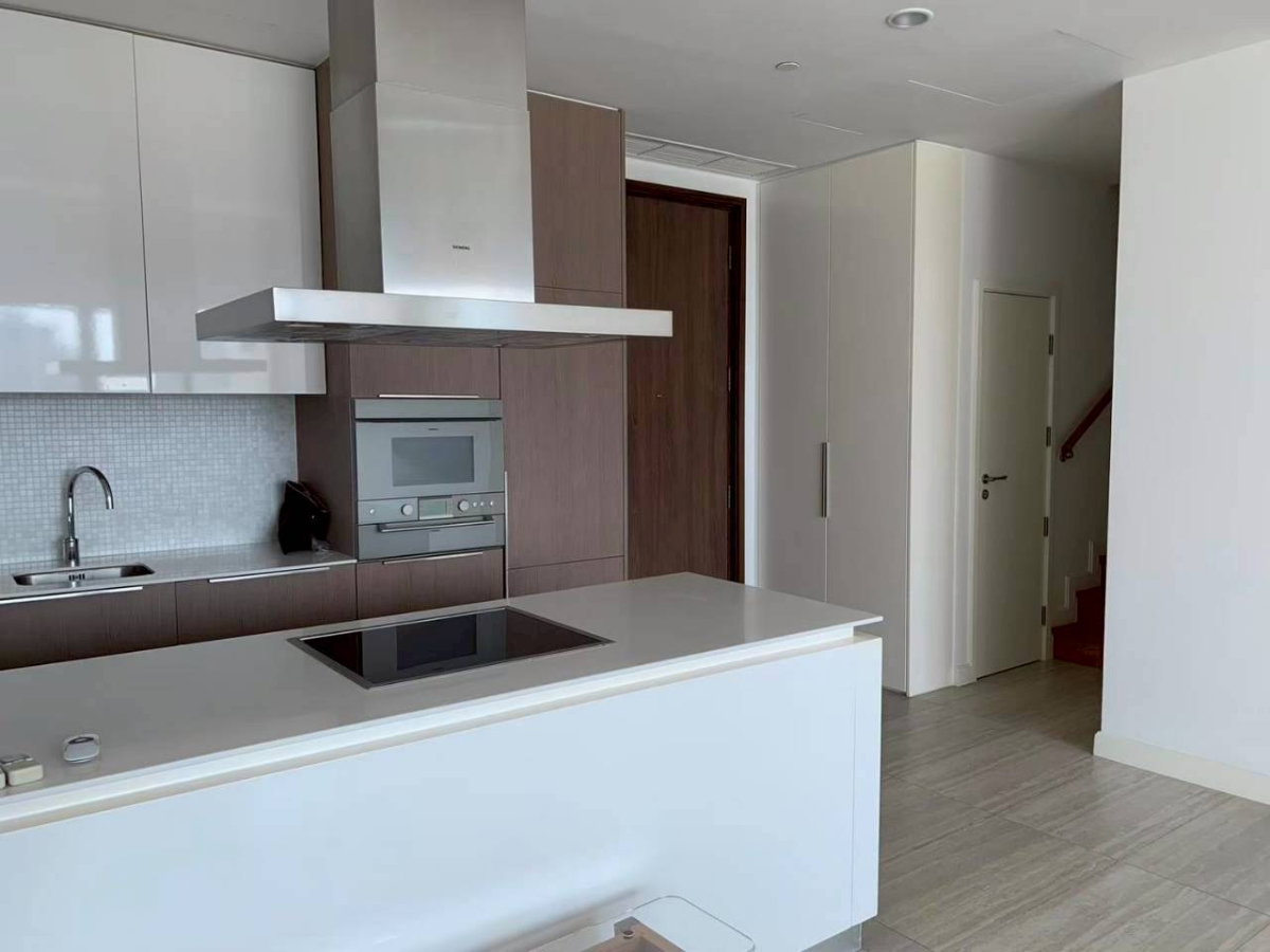 picture 185 Rajadamri 2 Bedroom For Rent - 25/39