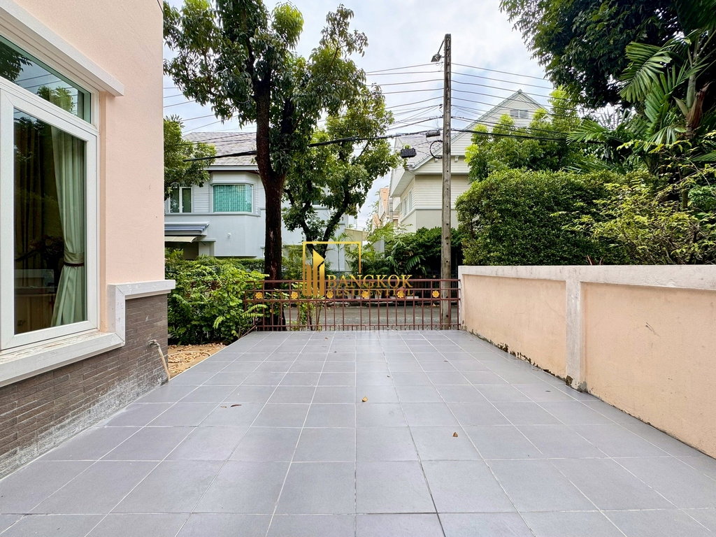 รูป Baan Pattanakarn | Spacious 4 Bedroom Luxury House For Sale - BR28159SH - รูปที่ 52/54