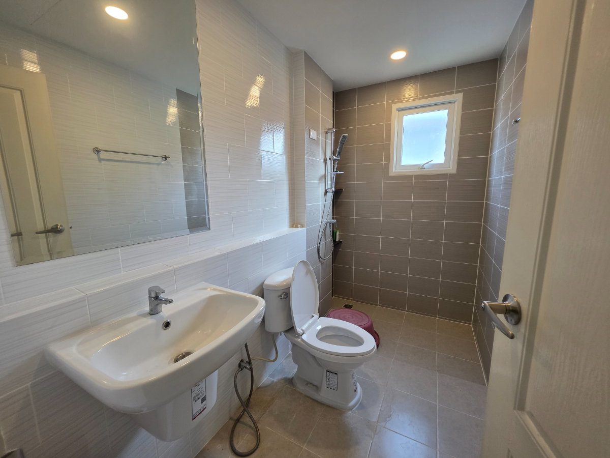 รูป 🔥ให้เช่าด่วน🔥บ้านเดี่ยวหลังใหญ่ 4 นอน 3 น้ำ Centro ชัยพฤกษ์-345 ส่วนกลางครบ ราคาดีที่สุดในโครงการ! นัดชมได้ทุกวัน/พร้อมเข้าอยู่ทันที - รูปที่ 9/19