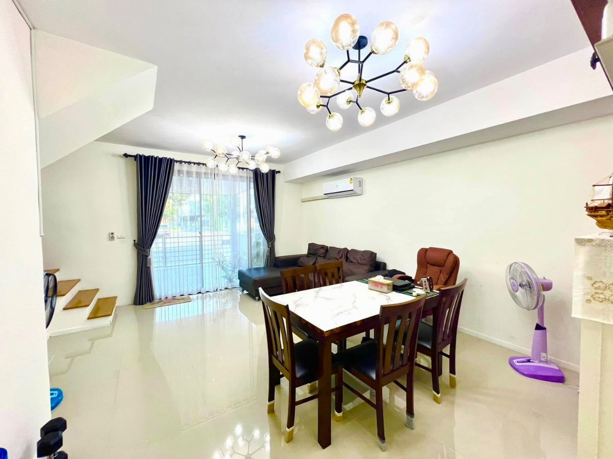 รูป ให้เช่าทาวน์โฮม 2 ชั้น Pleno รามอินทรา หน้าสวนส่วนกลาง ฟังก์ชันบ้านเดี่ยว บรรยากาศดี พร้อมอยู่ ใกล้ Fashion Island และรถไฟฟ้าสายสีชมพู - รูปที่ 7/24