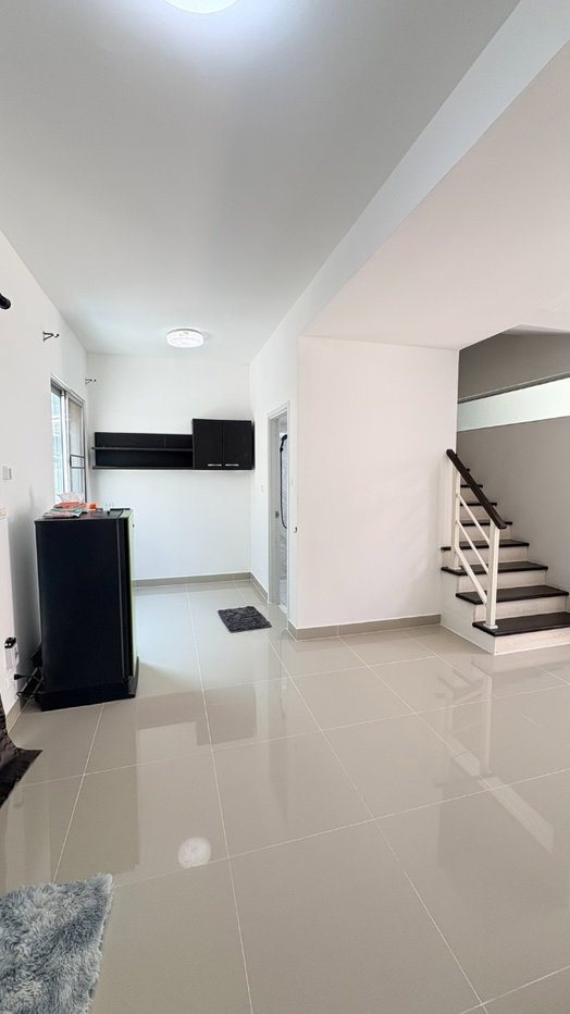 รูป ขายบ้านทาวน์โฮม เดอะคอนเนค เกษตร-นวมินทร์ (ซอยประเสริฐมนูกิจ 48) ราคา 2.6 ล้านบาท | พื้นที่ 18.2 ตร.ว. | 2 ชั้น วิวหมู่บ้าน - รูปที่ 5/17