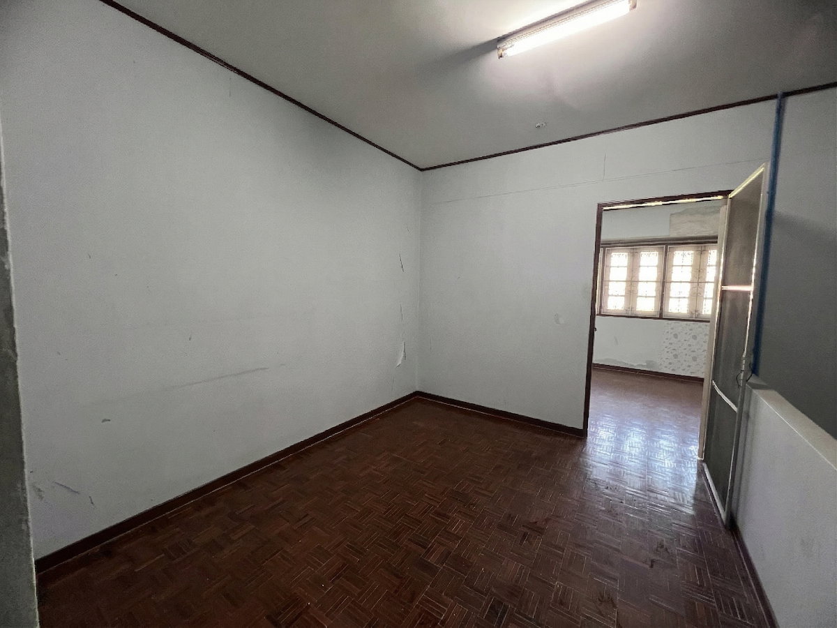 รูป ให้เช่าทาวน์เฮ้าส์ 2 ชั้น ซอยประชาราษฎร์ 16/1 ใกล้ Big C ติวานนท์ MRT แยกติวานนท์ โรงพยาบาลพระนั่งเกล้า - รูปที่ 9/11