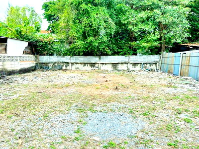 เช่าที่ดิน สนามหลวง : นักบุญเปโตร1.28กม. สาย1 บางแวก108-118 ที่ดินให้เช่า 100ตร.วา. ใกล้ MRTเพชรเกษม48 MRT หลักสอง เหมาะทำโกดัง ลานจอดรถ ม.สยาม 2.2 กม