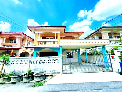 เช่าบ้านเดี่ยว ถนนบางกรวย-ไทรน้อย : ใกล้ MRTแยกบางพลู 2.9กม. เซ็นทรัล เวสต์เกต 2.5กม. บ้านเดี่ยว 2ชั้น 4นอน 3น้ำ 54 ตร.ว. 220 ตร.ม.