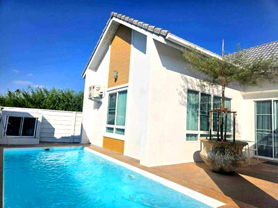 เช่าบ้านเดี่ยว เชียงใหม่ : ให้เช่า Pool Villa หางดง(บ้านถวาย) เชียงใหม่ พร้อมตกแต่ง เฟอร์ไม้สักทุกห้อง (R1030) T.0946511456