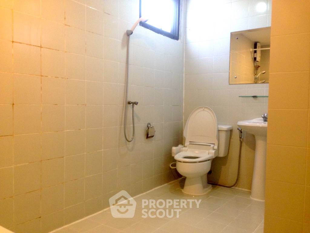 รูป คอนโด 3-ห้องนอน ที่ เดอะ วอเตอร์ฟอร์ด คอนโดมิเนียม ใกล้ BTS ทองหล่อ (ID 515671) - รูปที่ 12/15