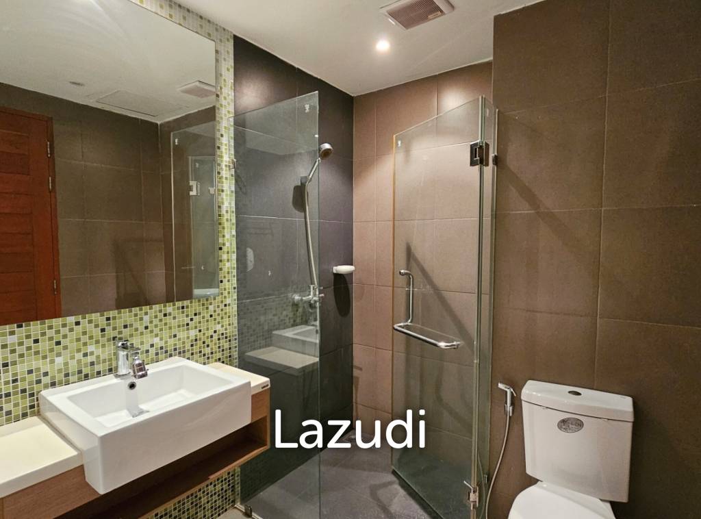 picture Foreign Freehold Spacious 2-Bedroom Condo for Sale in Kathu - 15/17