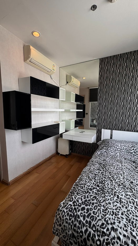 รูป OMG3226  [ ฟิวส์ สาทร - ตากสิน ]  1 ห้องนอนสวย + ห้องมุม + ให้เช่า 10 เมษา 69 - รูปที่ 2/8