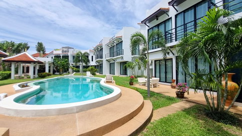 ขายทาวน์เฮาส์ 3 ชั้น หมู่บ้านซันไรส์ วิลล่า รีสอร์ท ห้วยใหญ่  พัทยา 